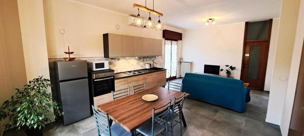 Apartamento de vacaciones para 8 personas, con vistas y jardín - 1