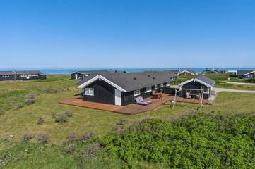 Ferienhaus für 8 Personen, mit Sauna und Terrasse sowie Whirlpool in Nørlev Strand
