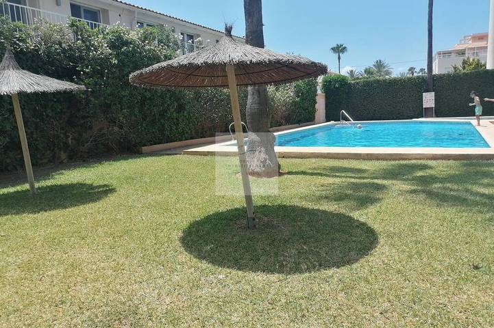 Appartement de vacances pour 5 personnes, avec terrasse ainsi que jardin et piscine, animaux acceptés - 1
