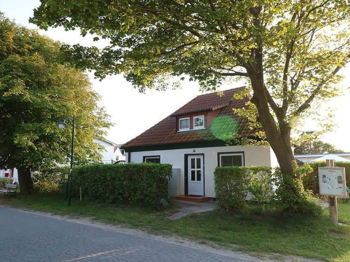 Ferienwohnung für 2 Personen, mit Terrasse und Garten in Vitte