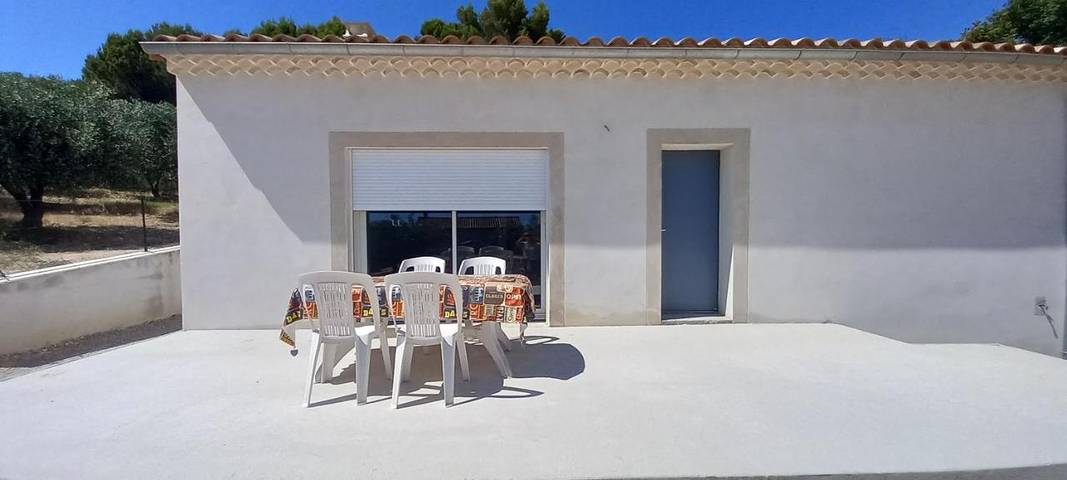 Location de vacances pour 6 personnes, avec piscine ainsi que vue et terrasse à Venterol - 4