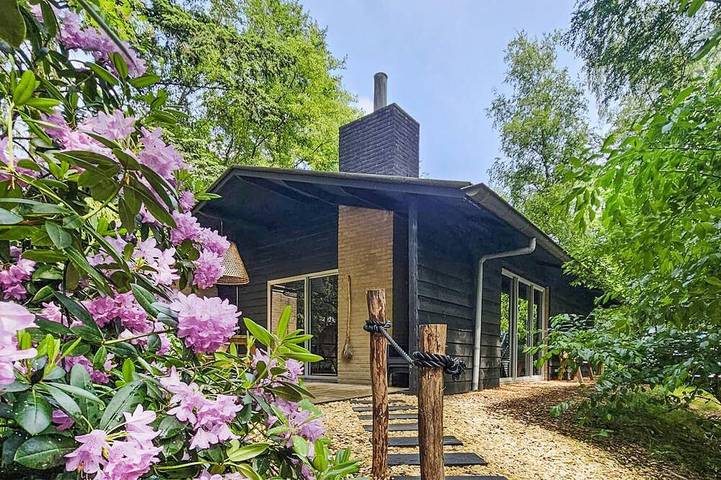 Ferienhaus für 4 Personen, mit Garten und Whirlpool sowie Sauna