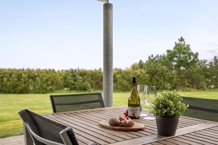 Ferienhaus mit Meerblick für 8 Personen, mit Whirlpool und Terrasse sowie Garten und Sauna auf Rømø - 4