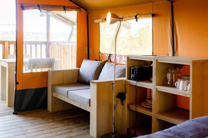 Camping pour 2 personnes dans le Cantal - 4