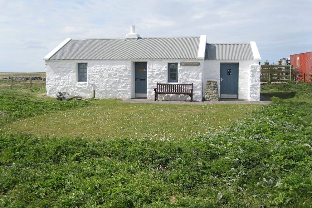 Gemütliches Hebridean Cottage mit Blick auf den Atlantik an der Westküste von North Uist in Nord Uist, Äußere Hebriden