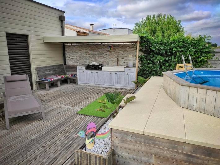 Location de vacances pour 6 personnes, avec bassin pour enfant ainsi que jardin et piscine à Sainte-Soulle - 3