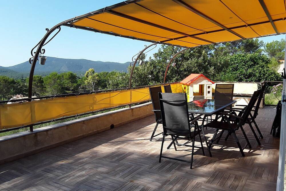 3-bedroom villa with exclusive pool in Garéoult, Región Brignoles