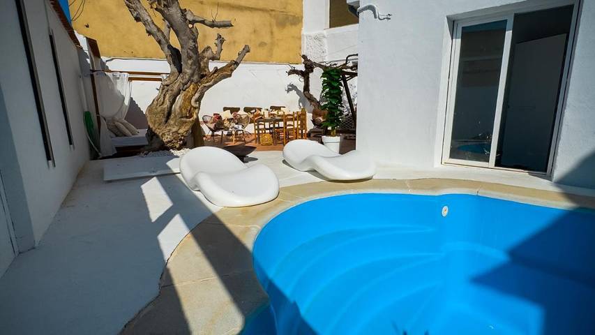 Casa rural para 21 personas, con balcón y piscina en La Manchuela - 2