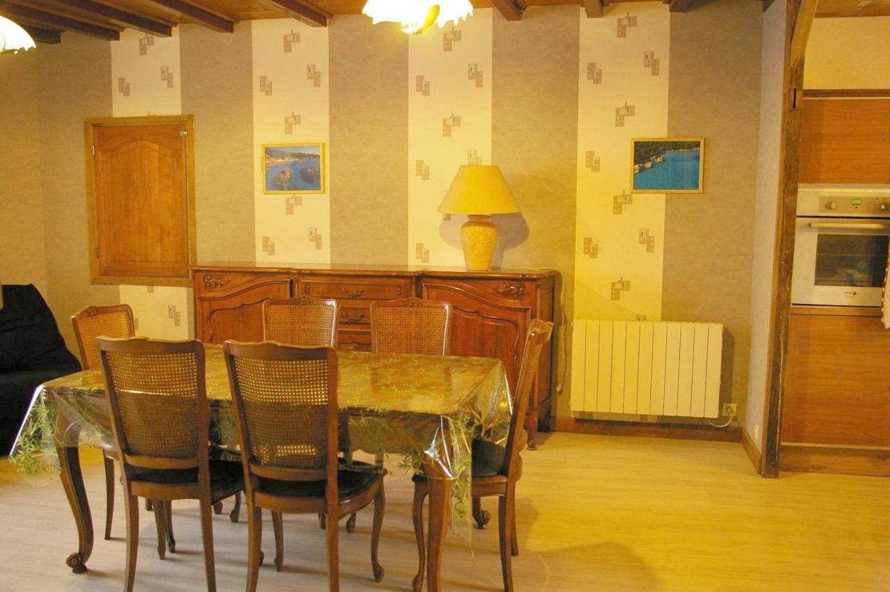 Gite au Chalet in Laferté-sur-Aube, Haute-Marne