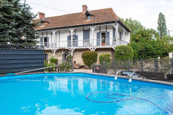 Maison de vacances pour 25 personnes, avec jardin, adapté aux familles dans le Gers