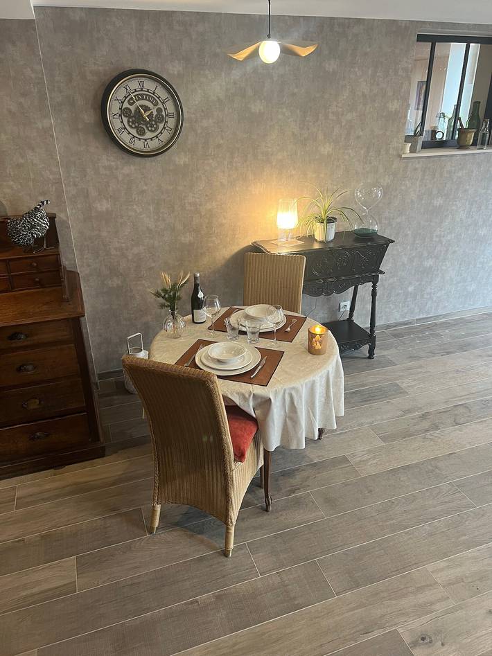 Chambre d’hôte pour 2 personnes, avec jardin et sauna, animaux acceptés à Champdray