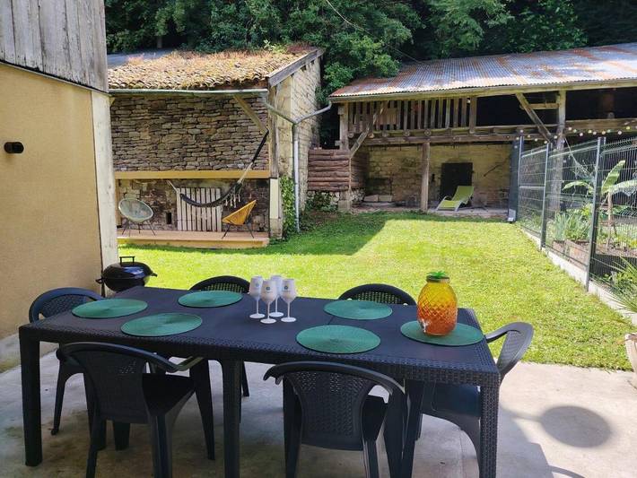 Location de vacances pour 5 personnes, avec Terrasse et Jardin à Moiremont