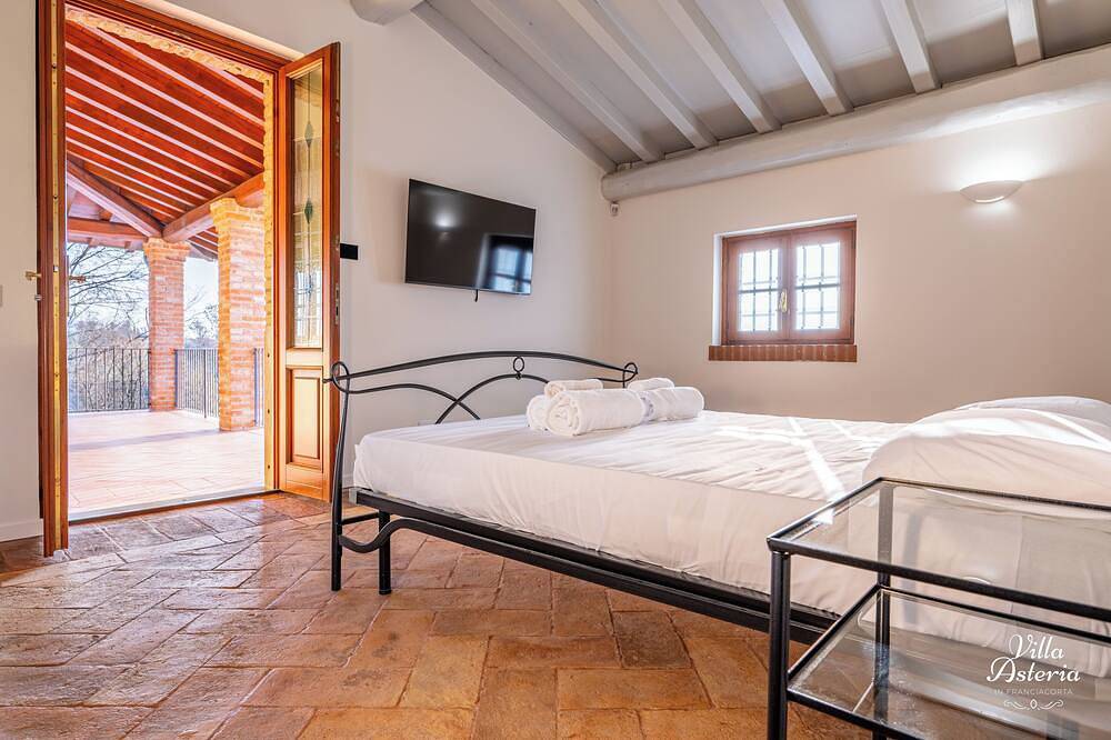 Exclusive villa in Franciacorta, Villa Asteria in Erbusco, Franciacorta