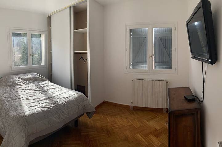 Gîte pour 6 personnes, avec jardin ainsi que balcon et piscine à Contes - 3