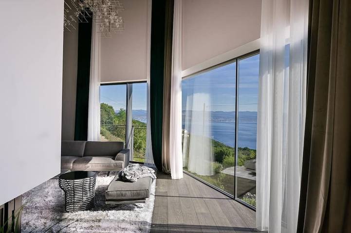 Location de vacances pour 14 personnes, avec jacuzzi et sauna ainsi que jardin et balcon dans Mošćenice - 4