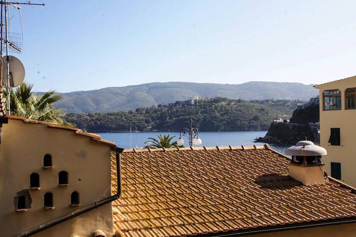 Gîte pour 4 personnes, avec terrasse à Porto Azzurro - 2