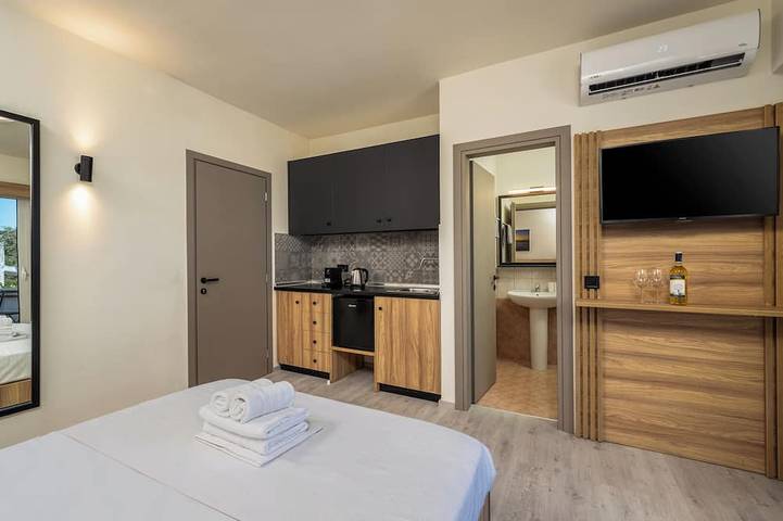 Ferienwohnung für 2 Personen, mit Balkon und Garten in Afantou - 4