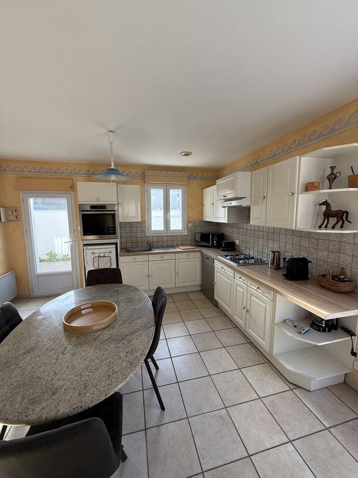 Gîte pour 6 personnes, avec jardin et terrasse dans Plage Sainte-Anne - 3