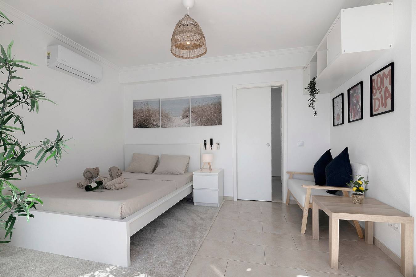 Ganze Wohnung, Apartment 'Casa Zavage' mit privater Terrasse, Wlan und Klimaanlage in Cabanas de Tavira, Conceição e Cabanas de Tavira