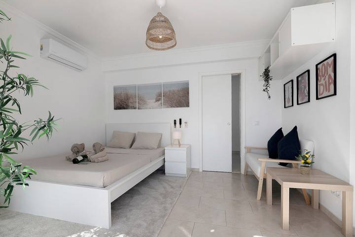 Appartement entier, Appartement 'Casa Zavage' avec terrasse privée, Wi-Fi et climatisation in Cabanas de Tavira, Conceição e Cabanas de Tavira
