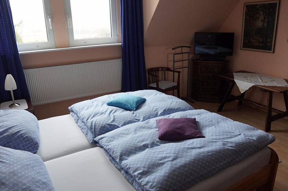 Ganze Wohnung, Gästehaus Christine - 6-Bett-Ferienhaus in Hachenburg, Westerwald