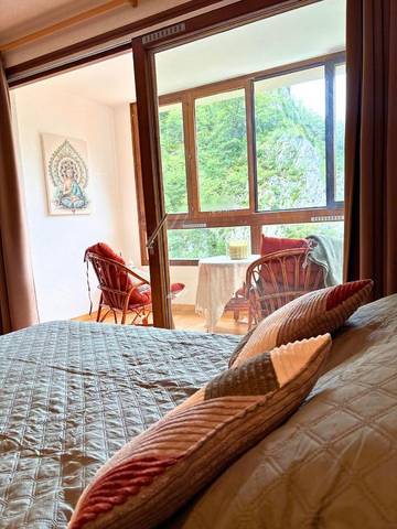 Gîte pour 3 personnes, avec vue et balcon dans La Preste les Bains