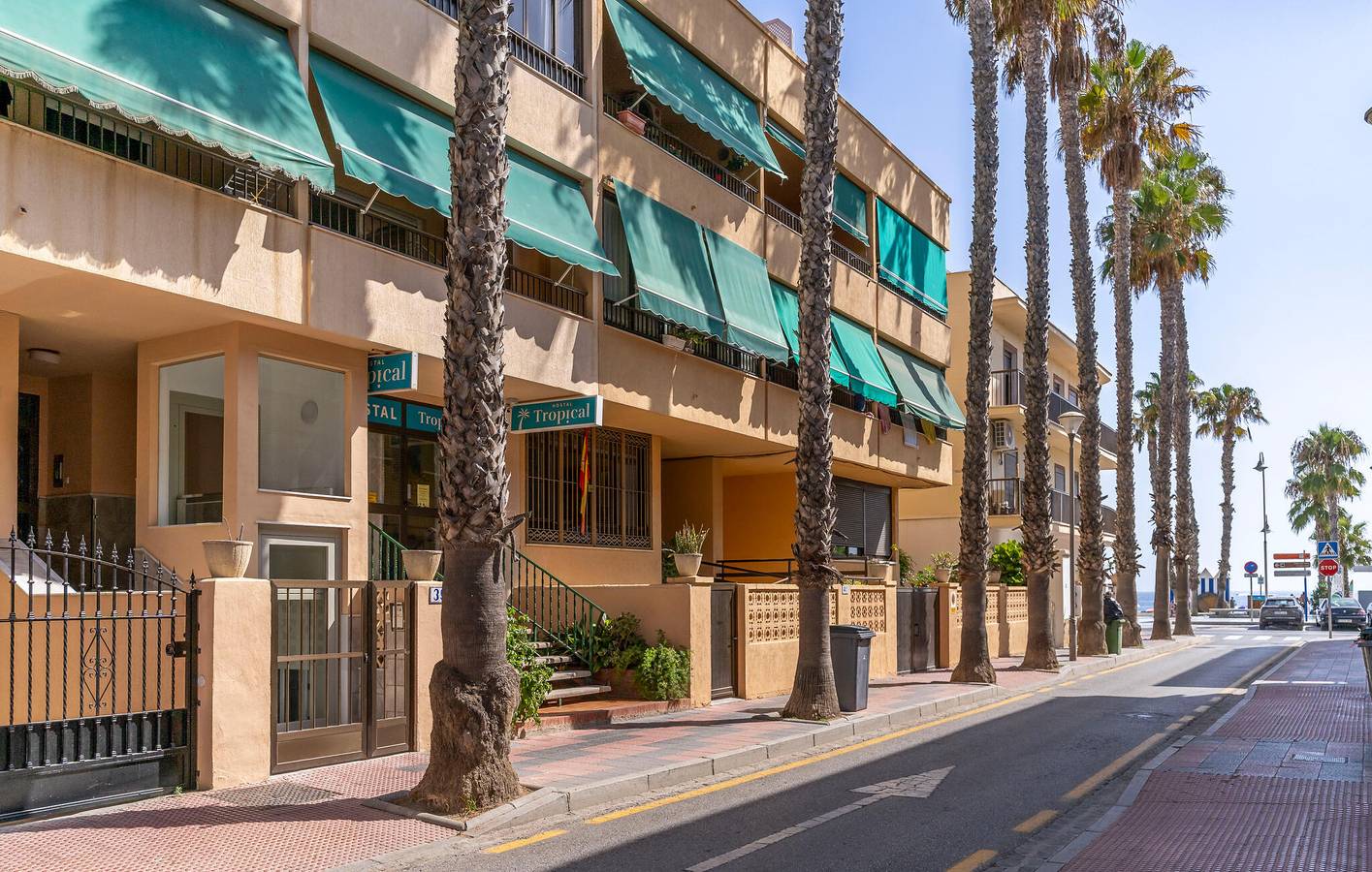 Apartamento vacacional entero, Acogedor Apartamento con Terraza a 2km de Playa de Velilla in Playa San Cristobal, Almuñecar
