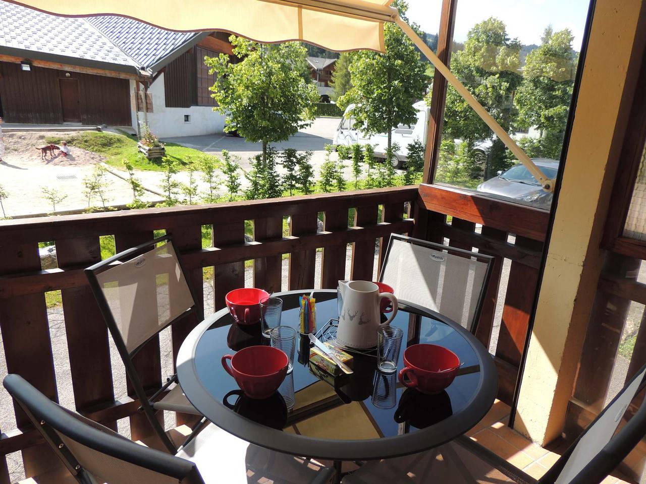 Entire apartment, Charming 2Br Apartment, 3-Star, Near Center, 4 Guests, Close to Slopes, Free End-Stay Cleaning in Les Gets, Les Portes du Soleil
