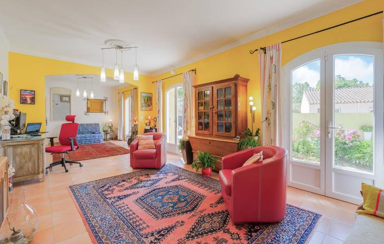 Location de vacances pour 8 personnes, avec piscine et terrasse à Mallemort - 3