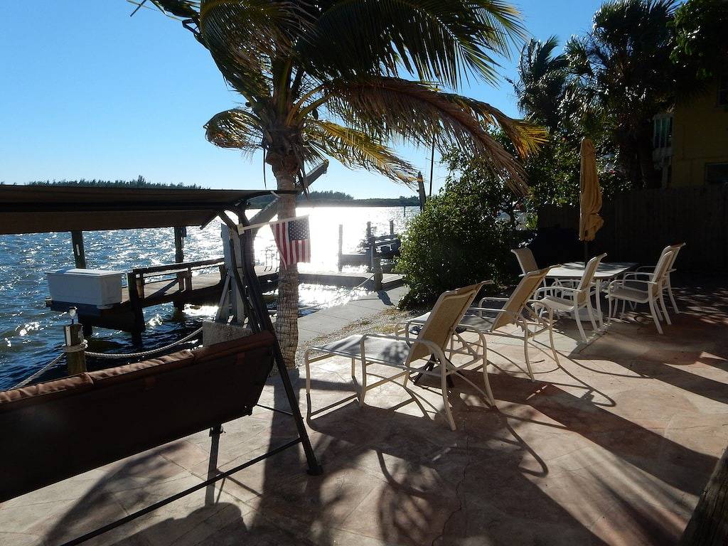 Ganze Wohnung, Ruhige Lage am Wasser der Little Sarasota Bay in Siesta Key, Sarasota County