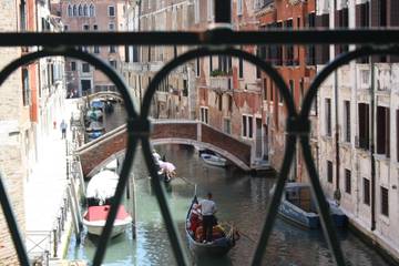 Holiday Apartment for 5 People in Venice, Venice Province, Photo 3