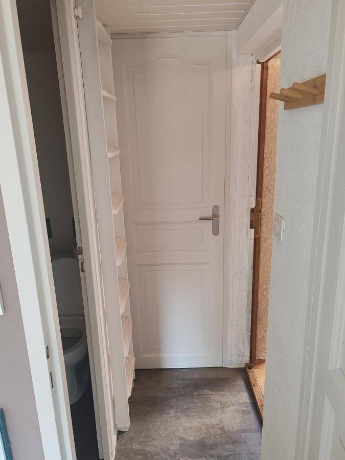 Gîte pour 3 personnes, avec terrasse ainsi que vue et jardin à Fontenilles - 2