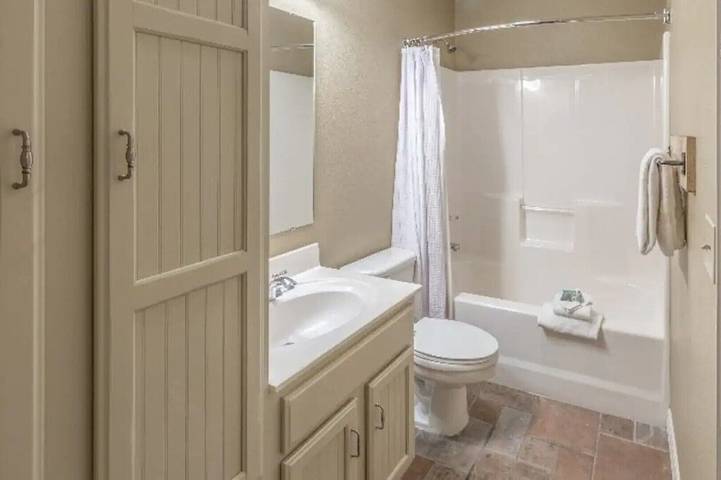 Vacation apartment for 6 people, with balcony in Missouri