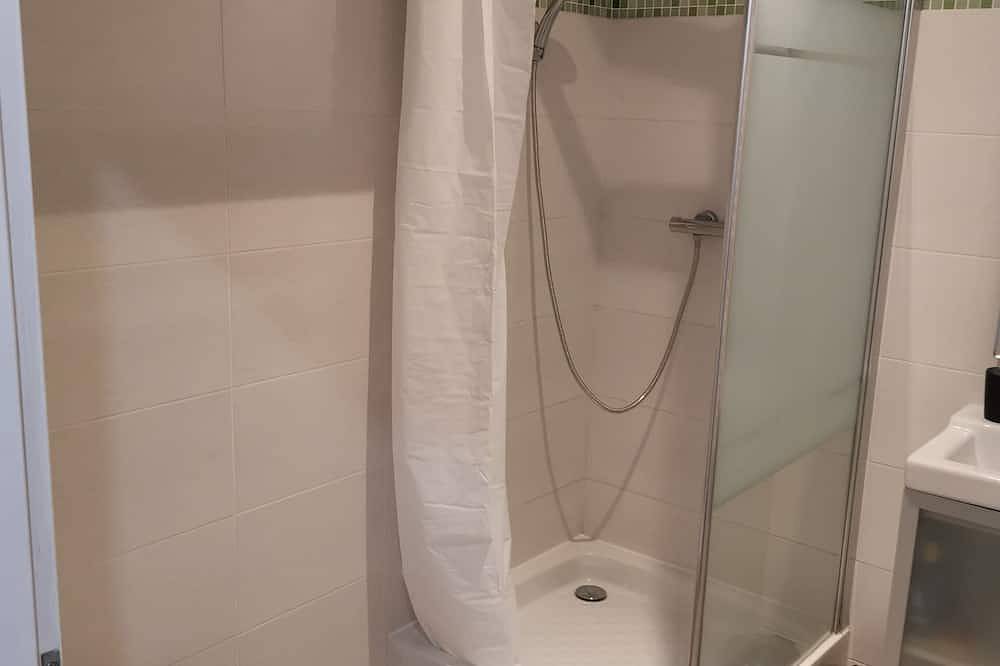 Apartamento entero, Cosy studio at the foot of the Flachet metro station in Villeurbanne, Ródano