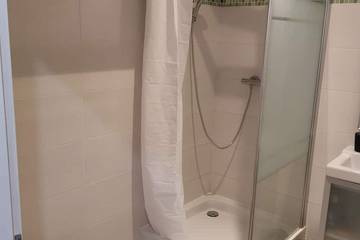 Appartement De Vacances pour 2 Personnes dans Villeurbanne, Lyon et ses environs, Photo 2