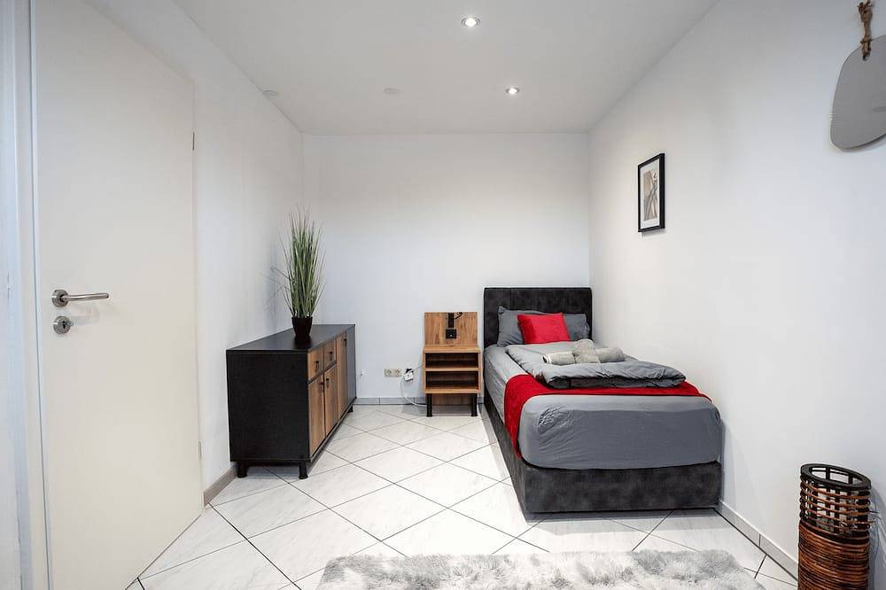 Ganze Wohnung, Serviceroom24 - Space in Gladbeck Wlan - Smart-Tv - 24-7 Check-in und Küche in Gladbeck, Kreis Recklinghausen