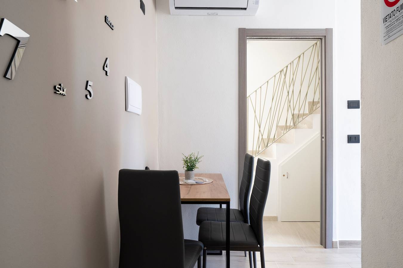 Ganze Wohnung, Ferienwohnung 'Il Filo Azzurro 2' mit Meerblick, Wi-Fi und Klimaanlage in Ulassai, Barbagia