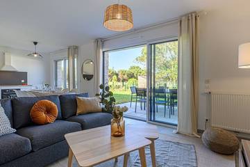 Location de vacances pour 8 personnes, avec jardin, animaux acceptés dans Casino de Carnac