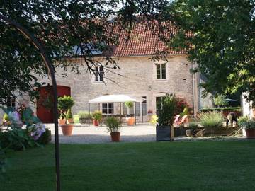 Gîte pour 12 personnes à Val-Suzon