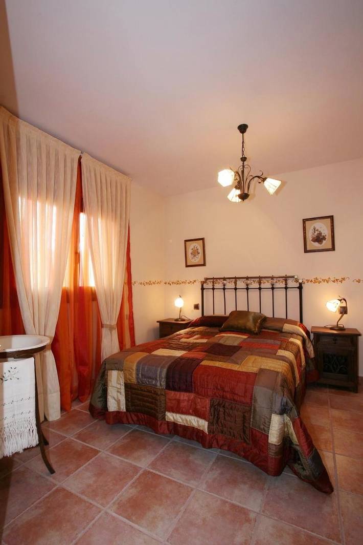 Casa rural para 8 personas, con Balcón además de Terraza y Vistas en Comunidad de Calatayud