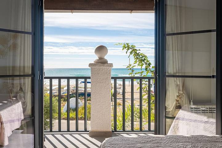 Haus am Strand mit Terrasse in Platja de Creixell (Creixell), Creixell