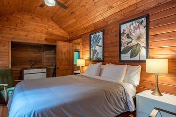 Cottage for 6 Guests in Rhododendron, Mount Hood, Picture 2