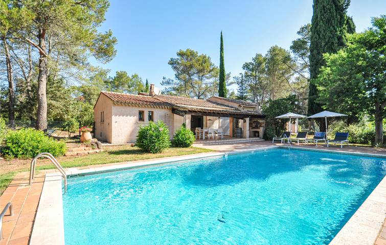 Location de vacances pour 10 personnes, avec piscine ainsi que terrasse et vue à Gonfaron - 3