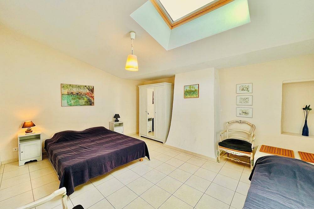 Le Moun Mazet 3-star self-catering accomodation, Clim, Calm, Nature, 6 people, Provence in Miramas, Istres region