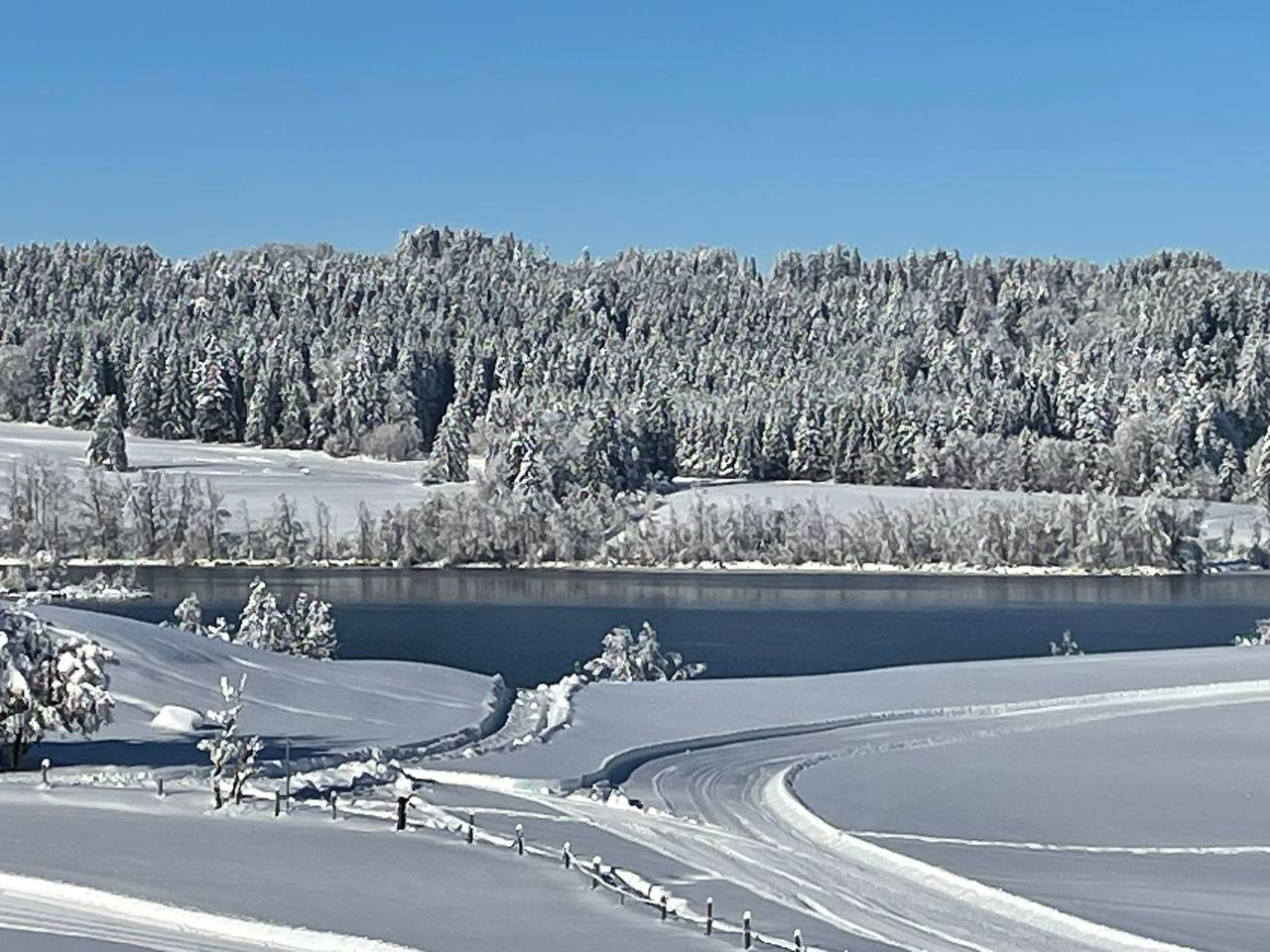 Ganzes Studio, Wohlfühl- Loft  mit Seeblick, Innenpool & Sauna in Rottachsee, Oy-Mittelberg
