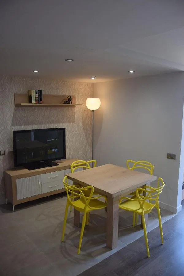 Apartamento de vacaciones para 4 personas, con balcón y vistas - 1