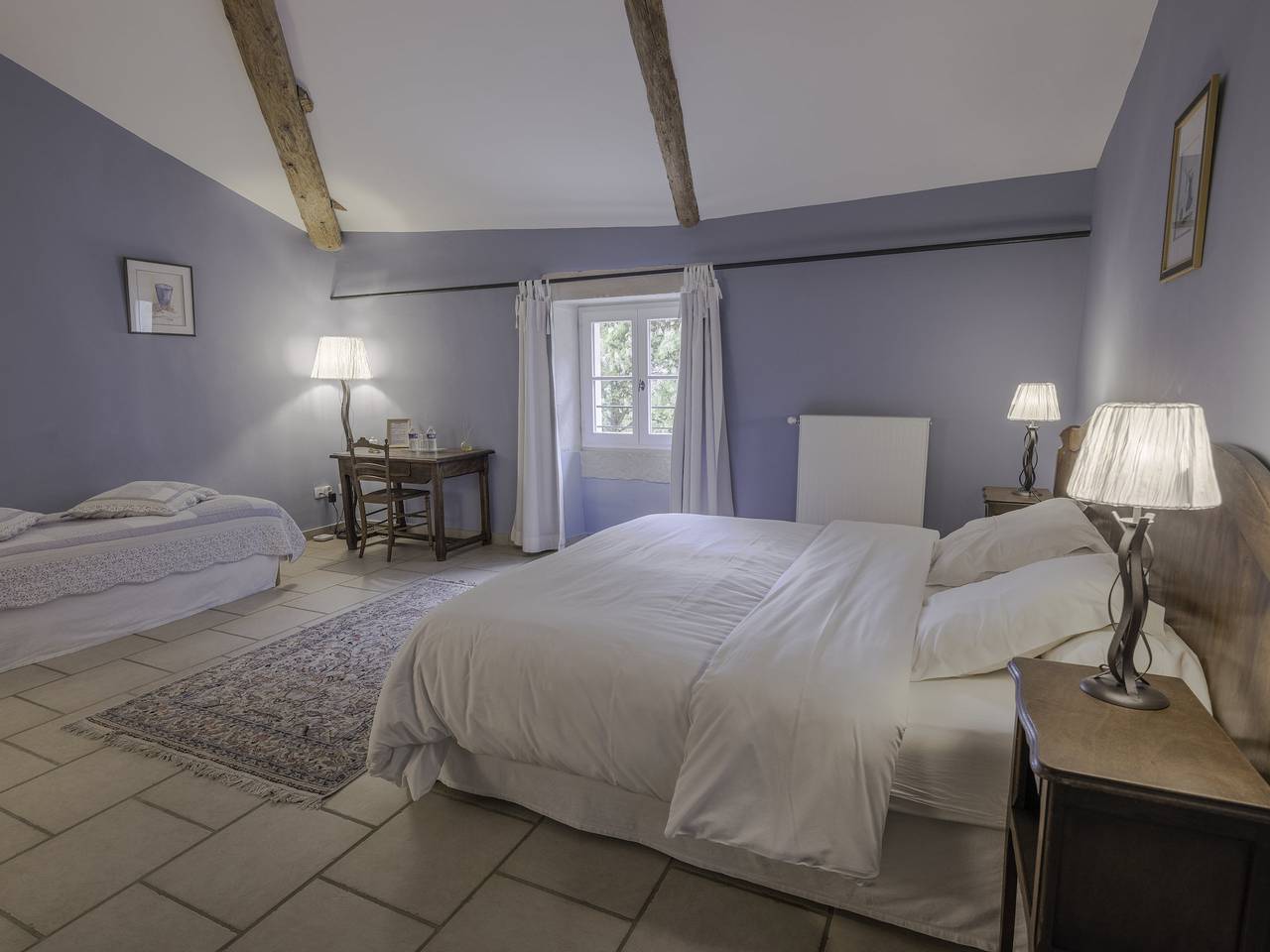 Casa de huéspedes 'Azur' con piscina compartida, terraza compartida y Wi-Fi in Colonzelle, Región de Nyons