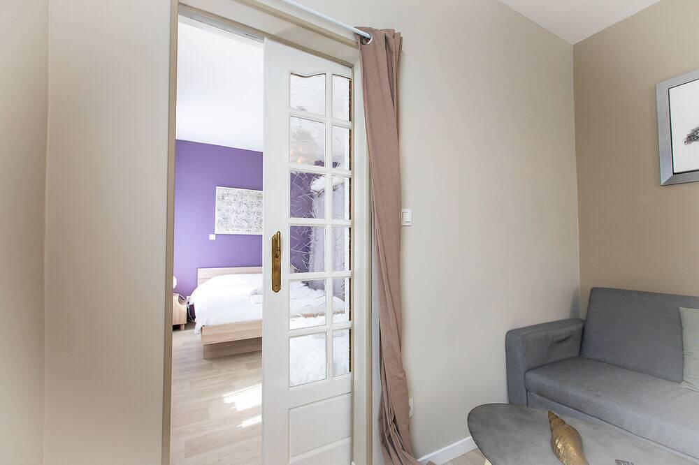 Appartement entier, Appartement 4 couchages + terrasse in Saint-Quentin, Aisne