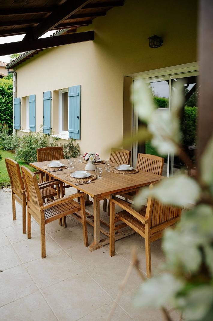 Location de vacances pour 6 personnes, avec Balcon/Terrasse ainsi que Terrasse et Jardin à Vasles - 2