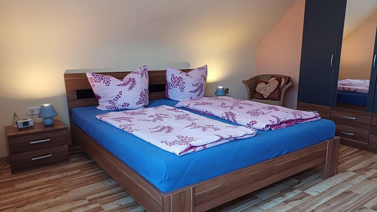 Ganze Ferienwohnung, Ferienwohnung für 3 Personen (77 m²) in Merzig in Merzig, Saar-Nahe-Bergland